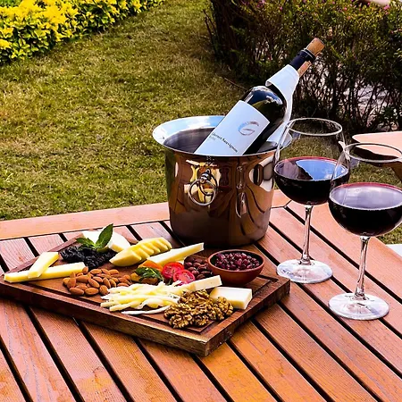 מלון Assos Longevity